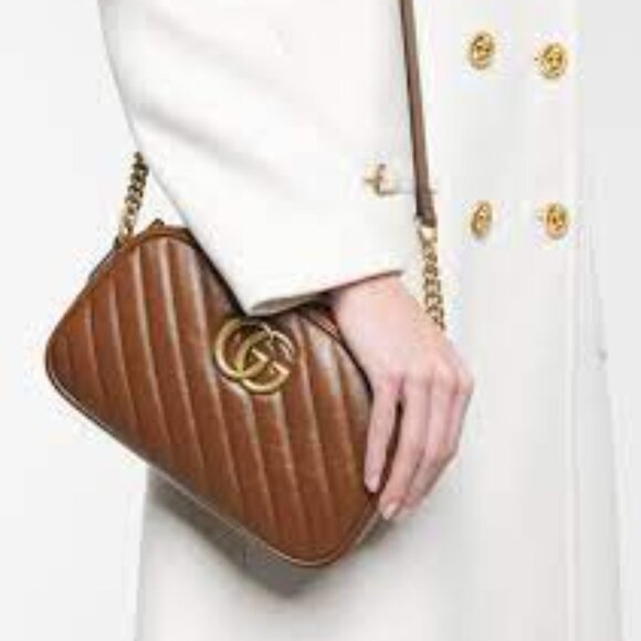 Gucci GG Small Marmont Matelasse Shoulder Bag in Brown - Picture 2 of 12